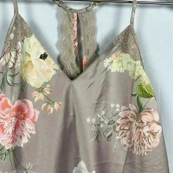 Wantable Arisa Women’s Chemise XS Taupe Floral Racerback Adjustable Straps NWT - Picture 2 of 10